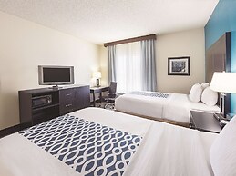 La Quinta Inn & Suites by Wyndham Central Point - Medford