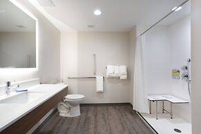 Holiday Inn Express Hotel & Suites Morehead Cty by IHG