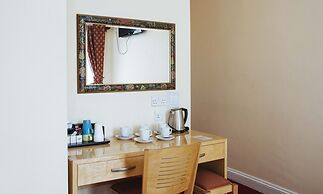 Lord Kensington Hotel