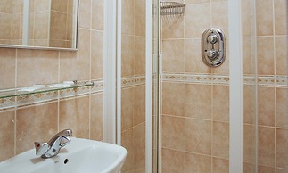 Lord Kensington Hotel