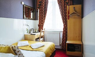 Lord Kensington Hotel