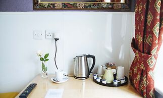 Lord Kensington Hotel