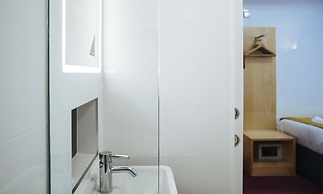 Lord Kensington Hotel