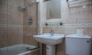 Lord Kensington Hotel