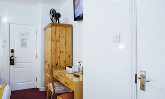 Lord Kensington Hotel