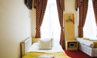 Lord Kensington Hotel