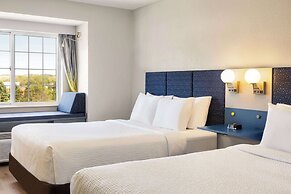 Microtel Inn & Suites by Wyndham New Ulm