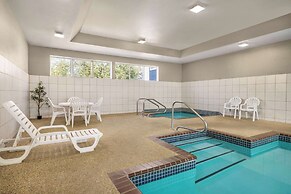 Microtel Inn & Suites by Wyndham New Ulm