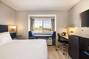 Microtel Inn & Suites by Wyndham New Ulm