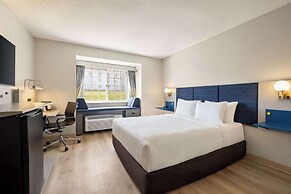Microtel Inn & Suites by Wyndham New Ulm