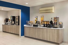 Microtel Inn & Suites by Wyndham New Ulm