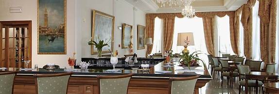 Hotel La Residence & Idrokinesis