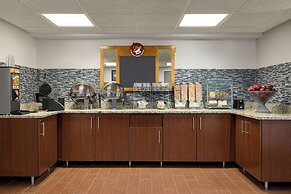 AmericInn by Wyndham Inver Grove Heights Minneapolis