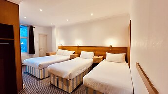 West Cromwell Hotel