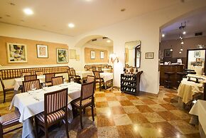 Alla Rocca Hotel