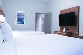 Days Inn & Suites by Wyndham Fort Myers Near JetBlue Park