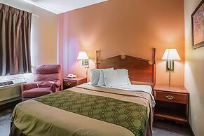 Econo Lodge Inn & Suites