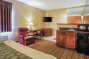 Econo Lodge Inn & Suites