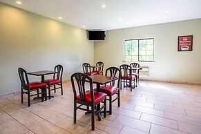 Econo Lodge Inn & Suites