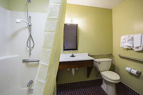 Econo Lodge Inn & Suites