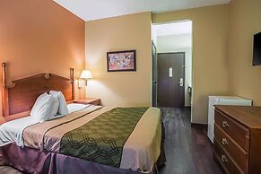 Econo Lodge Inn & Suites