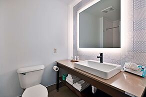 Country Inn & Suites by Radisson, Bloomington-Normal Airport, IL