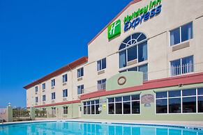 Holiday Inn Express Hotel & Suites LIVE OAK by IHG