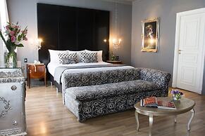 Unique Executive Central