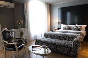 Unique Executive Central