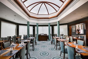 Sun N Sand Hotel Mumbai