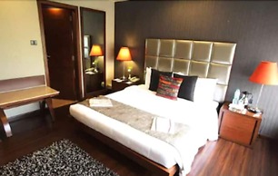 Sun N Sand Hotel Mumbai