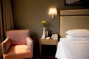 Sun N Sand Hotel Mumbai