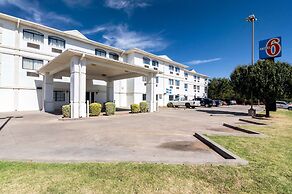 Motel 6 Oklahoma City, OK