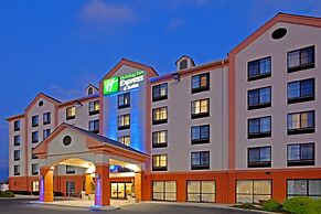 Holiday Inn Express Hotel & Suites Meadowlands Area by IHG