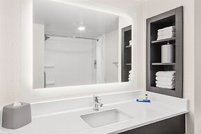 Holiday Inn Express Hotel & Suites Greenville by IHG