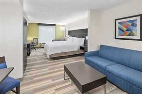 Holiday Inn Express Hotel & Suites Greenville by IHG