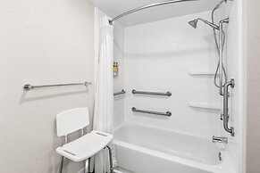 Holiday Inn Express Hotel & Suites Greenville by IHG