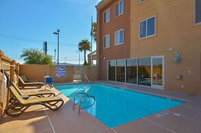 Holiday Inn Express Las Vegas-Nellis, an IHG Hotel