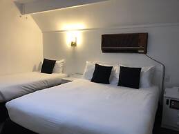 Alcamo Hotel & Conference Centre