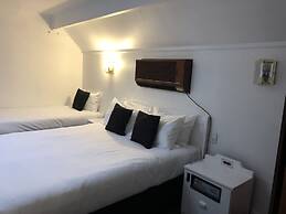 Alcamo Hotel & Conference Centre