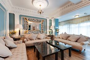 The Empire Hotel & Spa