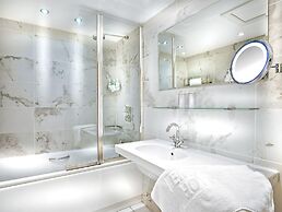 The Empire Hotel & Spa