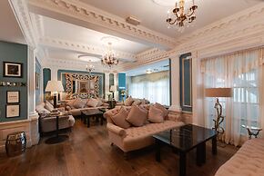 The Empire Hotel & Spa