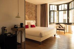 9Hotel Central