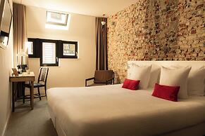 9Hotel Central