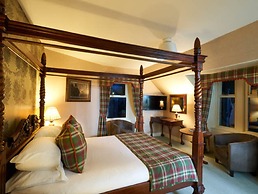 Loch Kinord Hotel