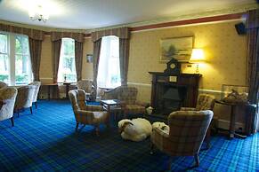 Loch Kinord Hotel