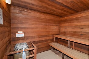 Best Western Plus Vancouver Mall Dr. Hotel & Suites