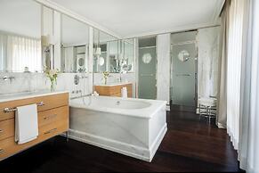 Portrait Firenze - Lungarno Collection