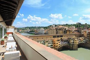 Portrait Firenze - Lungarno Collection